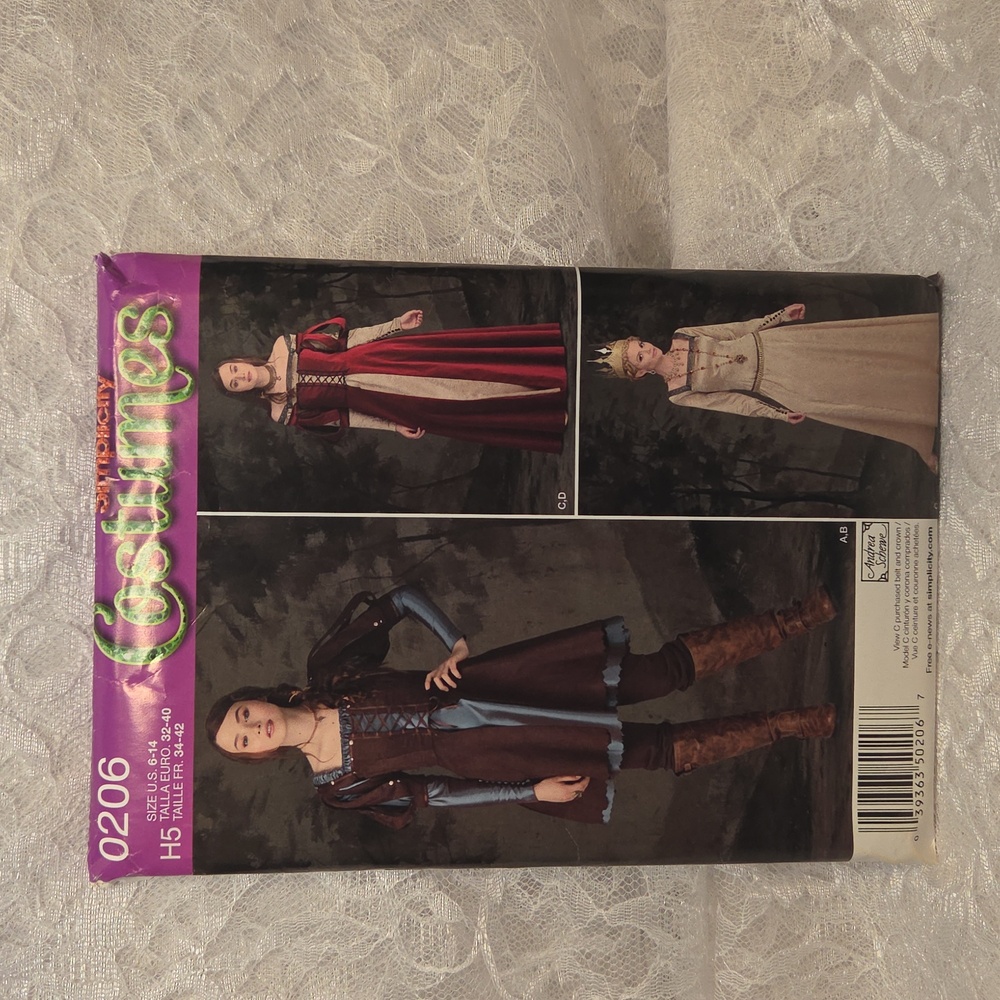 Simplicity: Sewing Pattern Uncut 0206